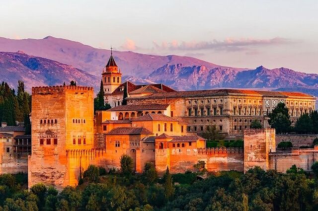 İzmir'den Aktarmasız Grande İspanya&Portekiz&Endülüs Turu