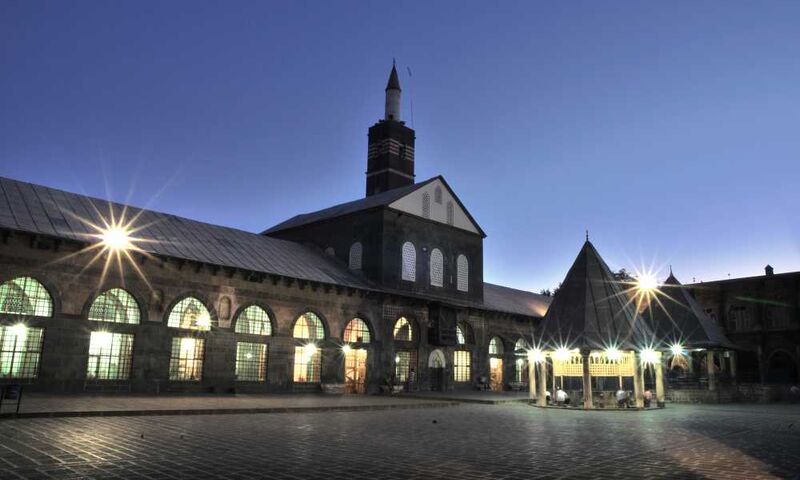 Uçakla Diyarbakır, Mardin,Midyat Köyleri Turu